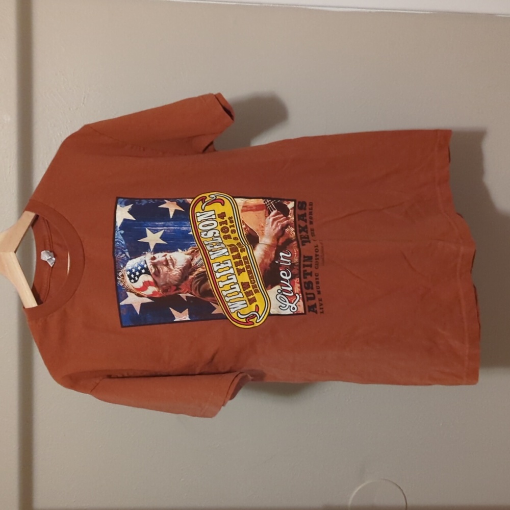 Willie Nelson shirt